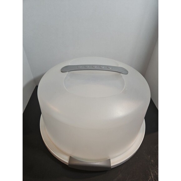 Sterilite Cake Carrier Container Domed Cover 12" Cake Pie Taker Gray Plastic - Picture 1 of 9